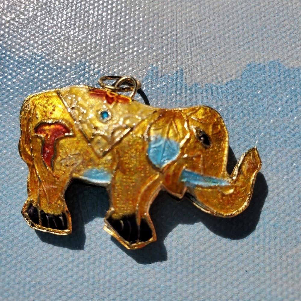 Enamel Gold Tone Elephant Pendant - Picture 3 of 9